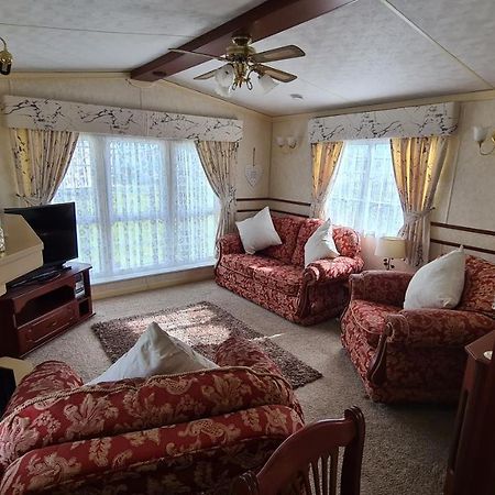 Отель Caravan 6 Berth Инголдмелс Экстерьер фото