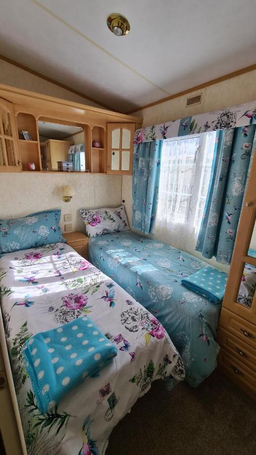 Отель Caravan 6 Berth Инголдмелс Экстерьер фото